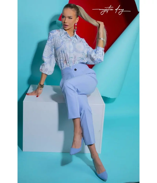 Mystic Day Patrícia blúz kék virágmintás